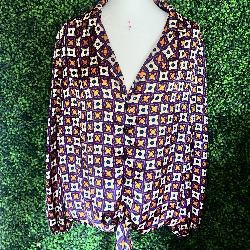 Vibrant retro button down blouse